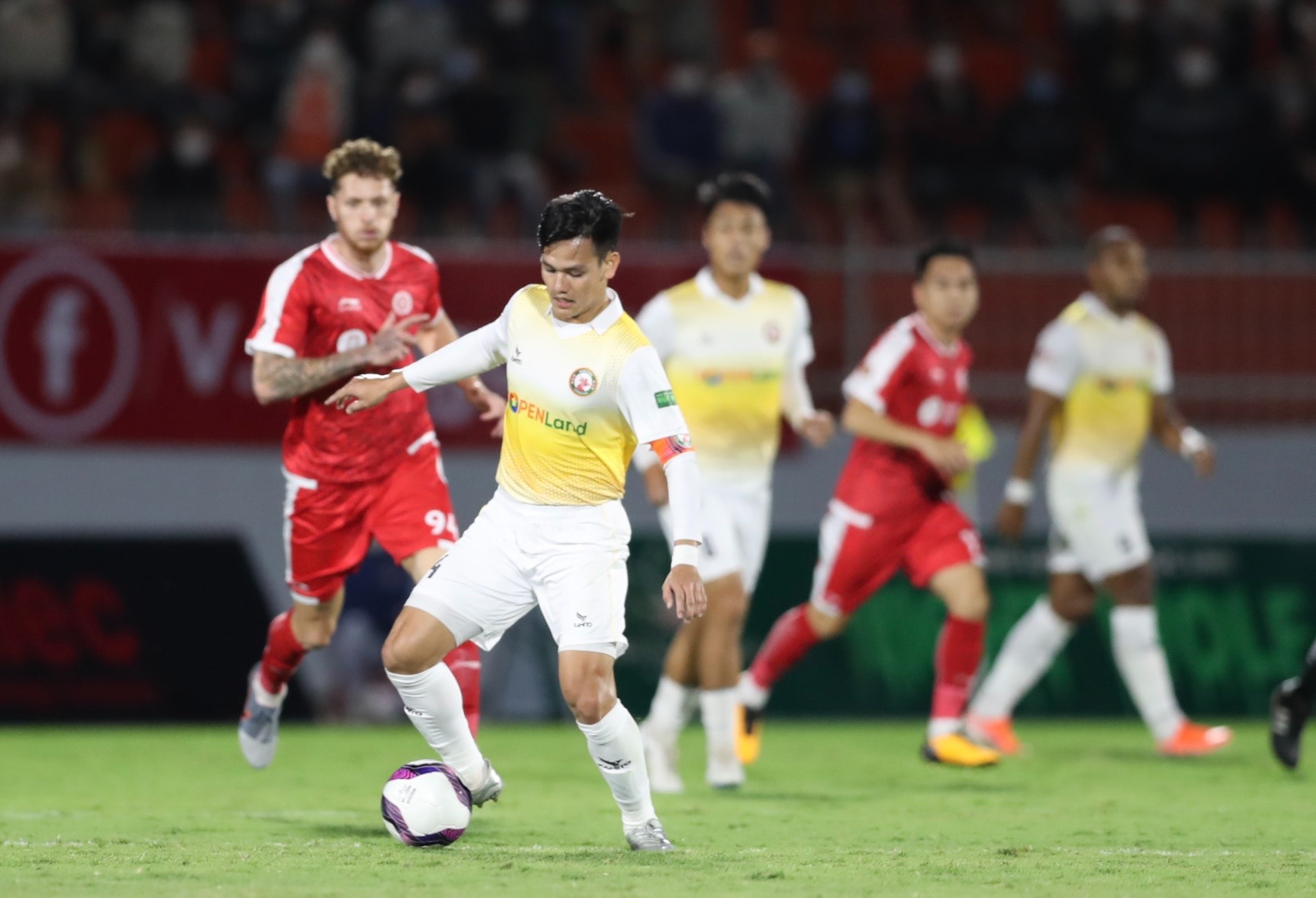 nhan-dinh-soi-keo-nam-dinh-vs-binh-dinh-luc-18h00-ngay-24-2-2025-2